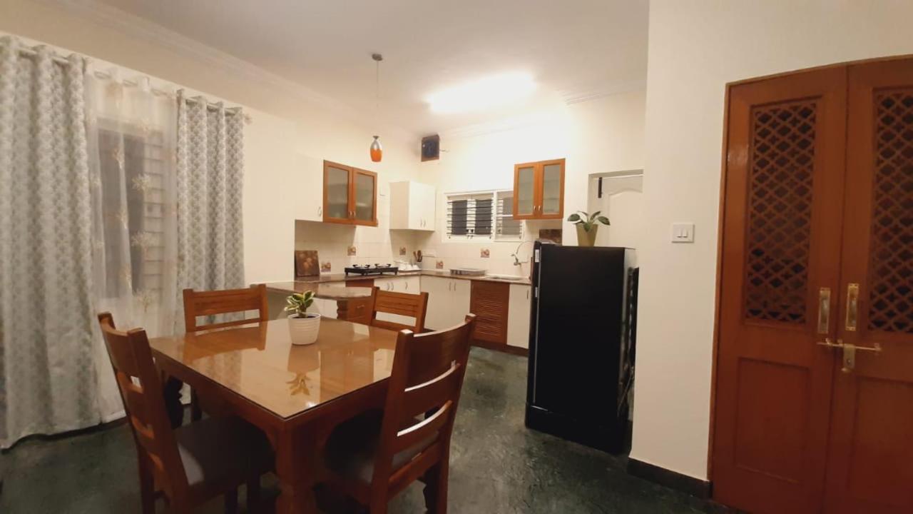 벵갈루루 Urban Retreat 빌라 외부 사진